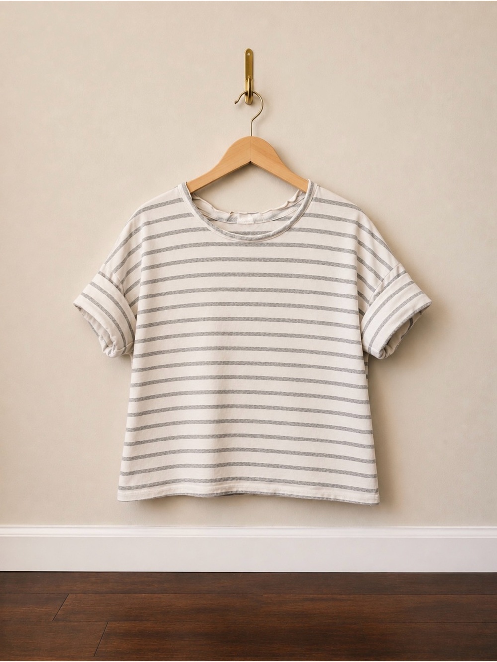 Striped Short Sleeve Tee in Cream and Gray